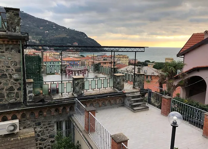 아파트 Al Castelletto 레반토